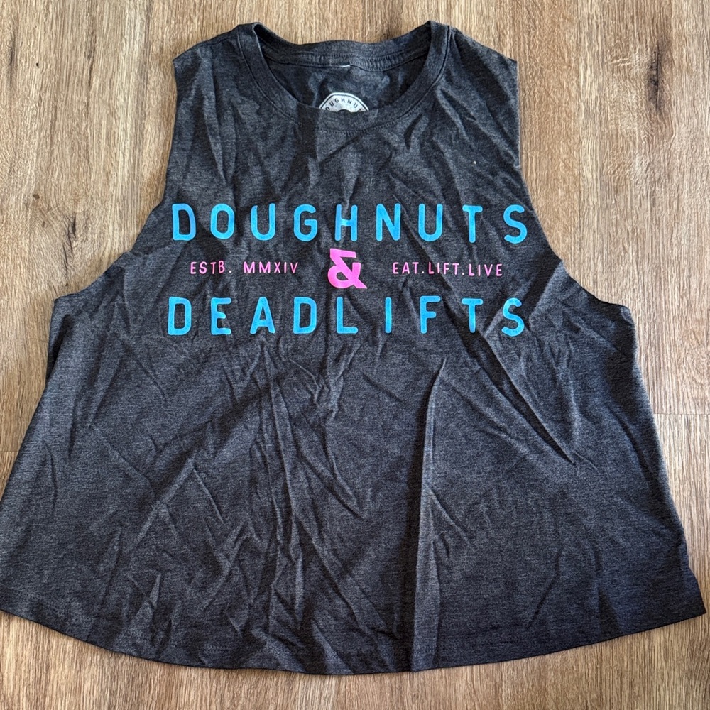 Doughnuts & Deadlifts Women's Gray Tank Top